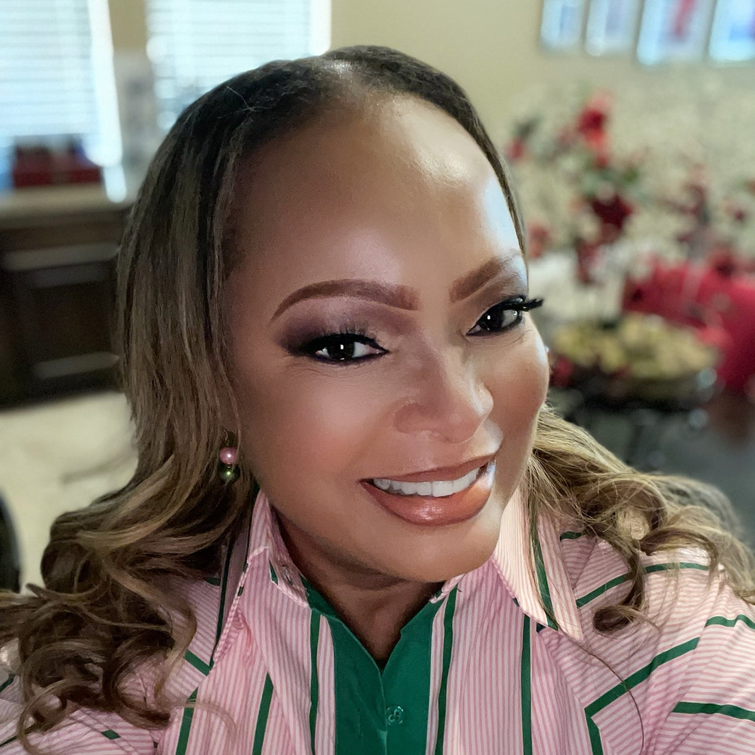 Client makeup application and liquid lipstick purchase